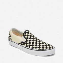 Vans Classic Slip-On Trainers - Black/White Checkerboard 8 Vans Classic Slip-On Trainers - Black/White Checkerboard -Vans Shoes Shop 10715487 1104648622174541