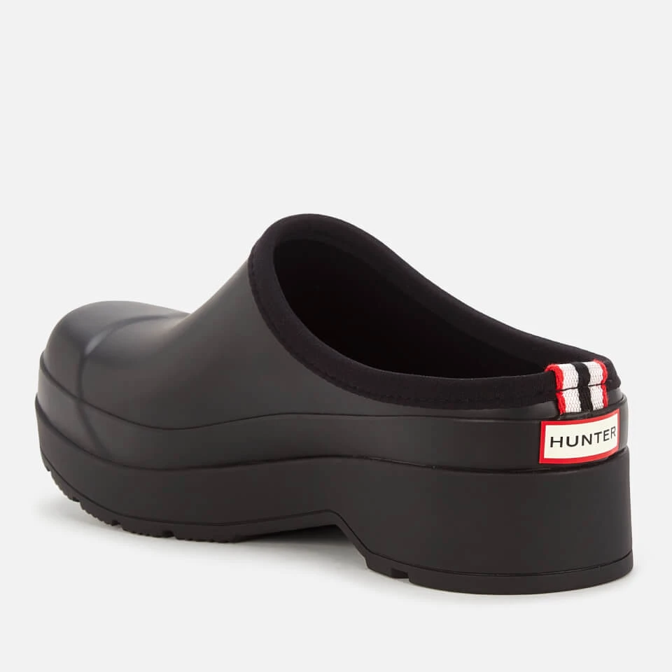 Hunter Men's Original Play Clogs - Black 2 Hunter Men's Original Play Clogs - Black - Image 2