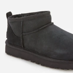 UGG Women's Classic Ultra Mini Sheepskin Boots - Black 7 UGG Women's Classic Ultra Mini Sheepskin Boots - Black -Vans Shoes Shop 13152737 1204896920984850
