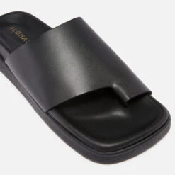ALOHAS Women's Toe Ring Leather Sandals - Black -Vans Shoes Shop 13637624 8944960692731493