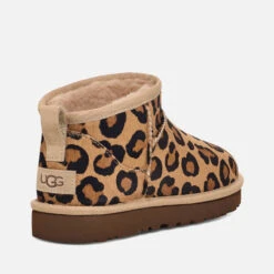 UGG Classic Ultra Mini Spotty Cow-Hair Boots -Vans Shoes Shop 13897449 1385019799473684