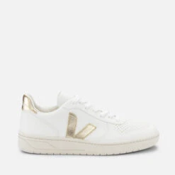 Veja V-10 Chrome-Free Leather Trainers